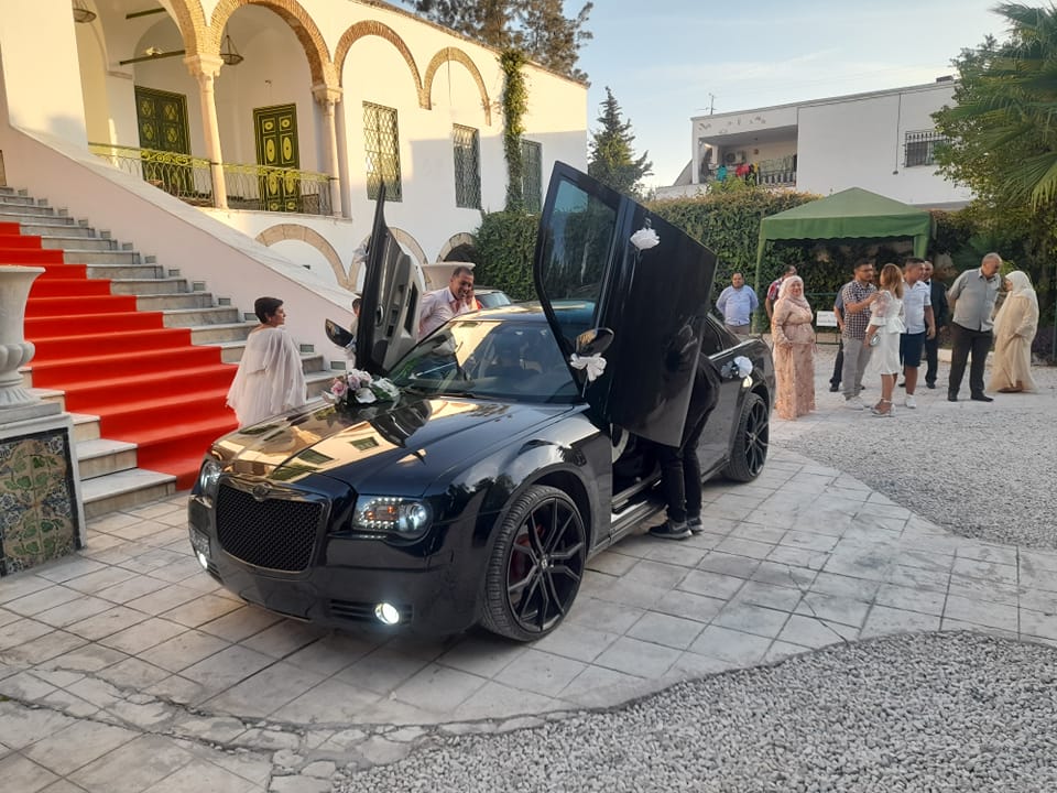 Chrysler 300C sedan premium location Tunisie - Happy Event mariage élégant transfert VIP