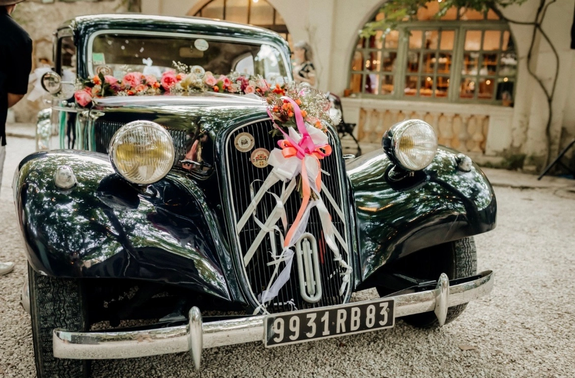 Voiture classique collection vintage location Tunisie - Happy Event mariage rétro film époque